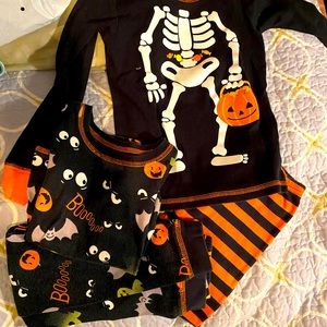 Halloween Pj,s 2sets